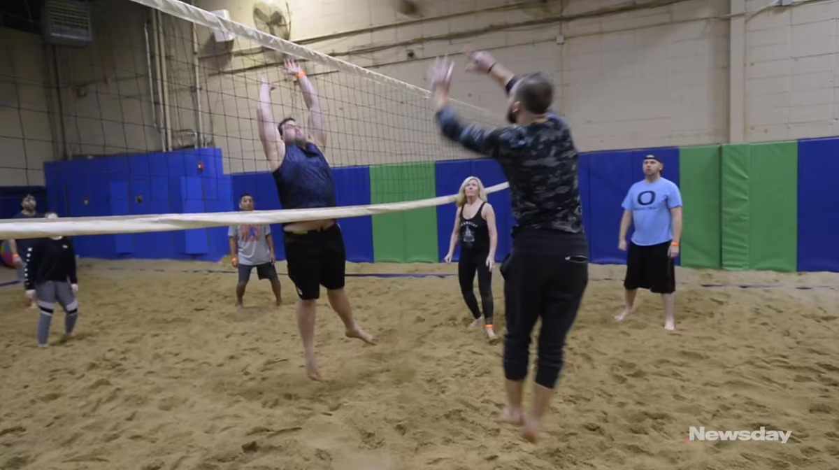 Play indoor beach volleyball in the winter at Endless Summer in Oceanside